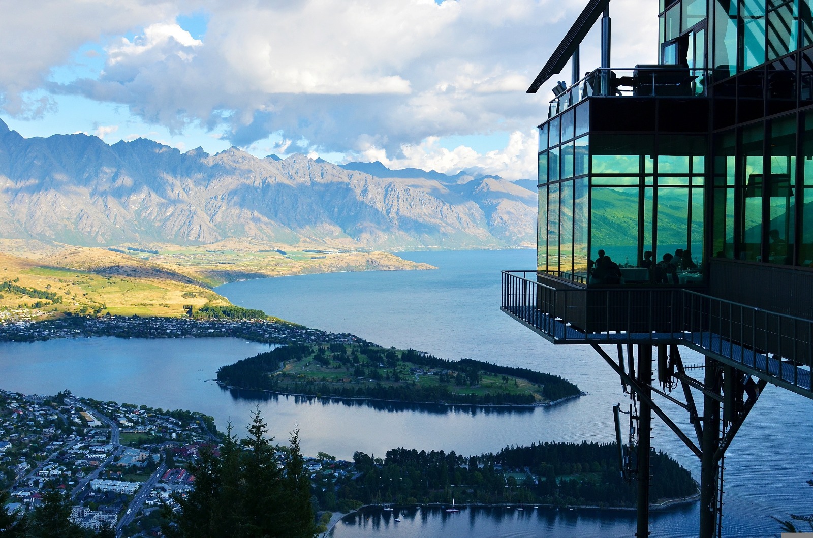 New Zealand Adventure Activities Guide β Bungee, Skydiving & More