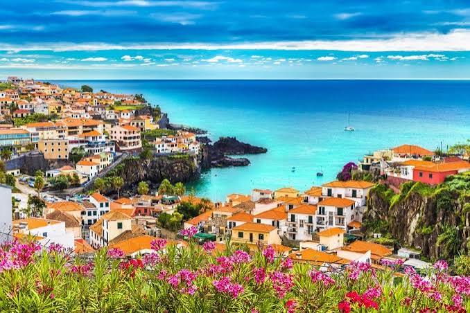 Europe Trip Cost 2025 β Budget Breakdown for Indian Travelers